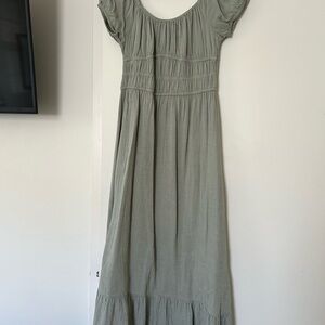 Elegant Green Maxi Dress